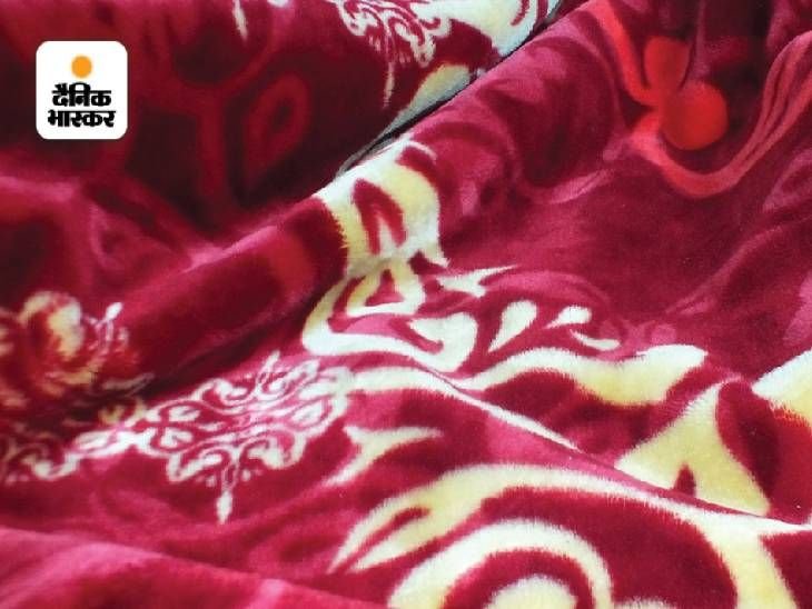 ठिठुर रहे हैं गरीब...राज्य स्तर पर खरीदी जानी थी कंबल, लेकिन अब तक नहीं हुई आपूर्ति | ठिक्ठुर रहे गरीब...राज्यस्तर पर होनहार थी कंबल की खरीद, अब तक पुराना नहीं - रांची समाचार