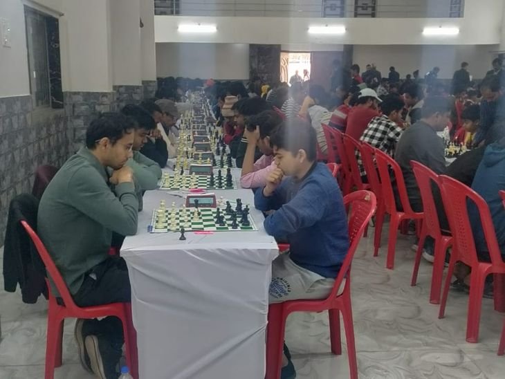 8 राज्यों के 227 खिलाड़ियों की शतरंज प्रतियोगिता | 8 रत्यस 227 २२ की vayrंज kirंज rayras: kairखंड के kana सिन सिन सिन में में में में में से से से से से से से 8