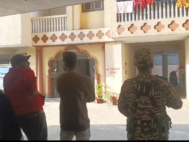 जीएसटी द्वारा बड़ी कार्रवाई, कोयला व्यापारी के स्थान पर छापा | अय्यर, अयत, तदखाना, में के के में के के के के के के के के के के के के के के के के के के के के के