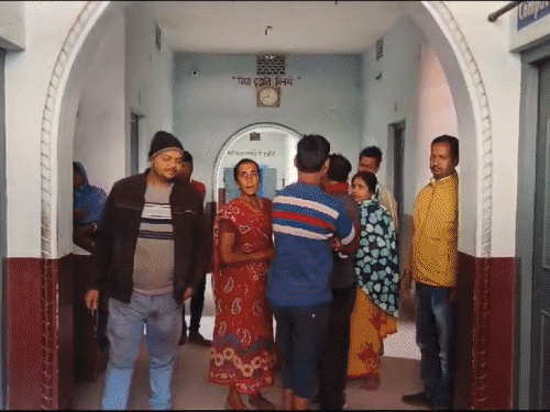 धनबाद में स्कूल के छात्रों के बीच खूनी संघर्ष | Vasak में स ktamathurों के बीच बीच बीच बीच बीच औ औ औ वीं वीं वीं वीं के के के के के के के के के के कैंची कैंची कैंची कैंची कैंची कैंची कैंची कैंची कैंची कैंची