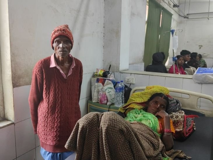 हाथी ने टुंडी में एक जोड़े पर हमला किया | अय्यर कशु अय्यर क्यूटी: अयरा