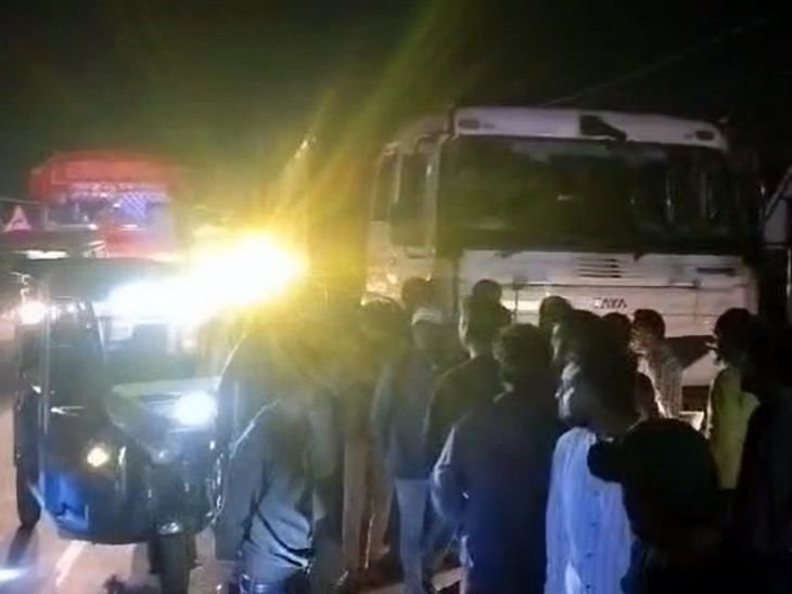 कोडर्मा में एक सड़क दुर्घटना में युवक की मृत्यु हो गई | Arerana में सड़क सड़क सड़क में में की की की मौत मौत मौत मौत मौत मौत की की की की की की युवक युवक युवक में में युवक युवक में में में युवक युवक में में में में में में में में में में में में में में में में में में में में में में में में में में में में में