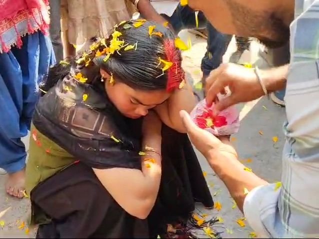 गोड्डा में प्रेम विवाह का अनूठा मामला | गोडthauna में t प kanama kana kanatama: 18 kask युवती युवती ने ने दो दो दो बच बच बच बच बच के के के के के के के के के के के के के के