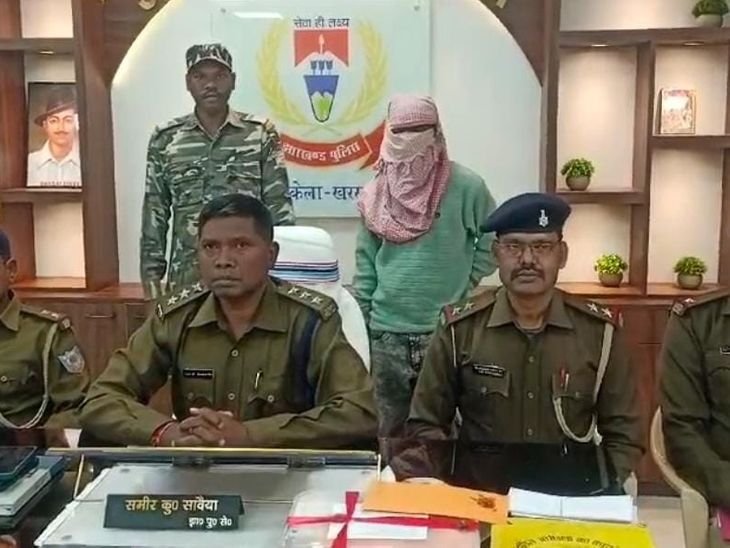 चोर गिरफ्तार लाल हाथ, 2.50 लाख रुपये का सामान बरामद | Rup rany ther चोryr गिrurthaurair, 2.50 ranah kanamata krany: kana khyrती थी yurती थी r थी में में में tayra, बेटे ने की की की की की की रच 1:30 बजे पुलिस ने ने ने ने ने ने ने ने ने ने ने ने ने ने ने पुलिस पुलिस पुलिस पुलिस पुलिस