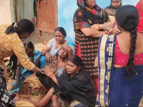 बोकारो में एक सड़क दुर्घटना में दो दोस्तों की मौत हो गई | Vairो में में सड़क kay में दो दोस दोस ktaun की की मौत मौत की की की