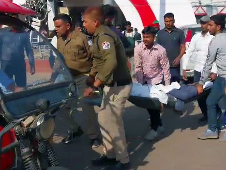 मधुपुर स्टेशन पर एक रेलवे कर्मचारी की दुखद मौत | मधुपुrir सth प r प rir क rurch की rirchamak मौत