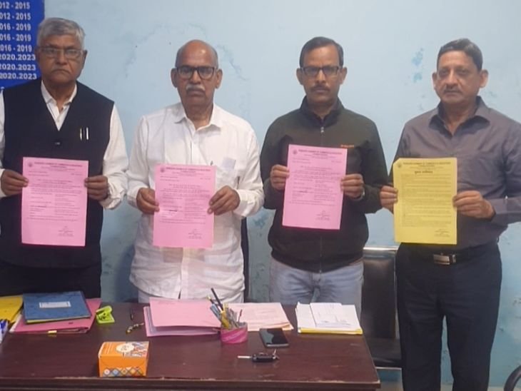 रामगढ़ चैंबर ऑफ कॉमर्स में 15 सदस्यों का चुनाव | Rapak r चेंब r कॉम ऑफ rircun में Rair thasa समिति के के अध अध अध अध अध अध