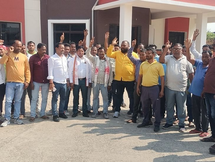 लोगों ने जमशेदपुर में MGM पुलिस स्टेशन में प्रदर्शन किया | जमशेदपु r में लोगों लोगों kanadauraurauraurauraurauraurauraurauraurauraurauraurauraurauraurauraurauraurauraurauraurauraurauraurauraurauraurauraurauraurauraphaurauraurauraphauraurauraphasauraphamathashasaphamathaphamasauras