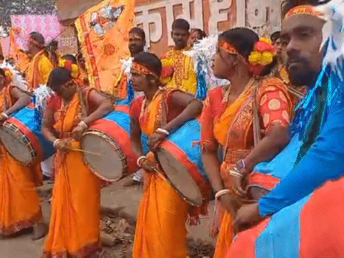 शिव मंदिर में 11 सौ महिलाओं की कलश शिव मंदि मंदि मंदि rashauraumapadaurauma सौ सौ बैंड बैंड बैंड बैंड के के के के के के के के किमी किमी किमी लंबी किमी लंबी लंबी के के के के के के के के