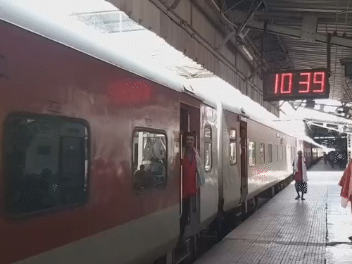 होली पर ट्रेनों में लंबी प्रतीक्षा अवधि, घर लौटना मुश्किल हो जाता है | होली r प r ट ट में में लंबी वेटिंग वेटिंग वेटिंग वेटिंग वेटिंग वेटिंग वेटिंग वेटिंग वेटिंग वेटिंग वेटिंग वेटिंग वेटिंग वेटिंग वेटिंग वेटिंग वेटिंग वेटिंग वेटिंग वेटिंग वेटिंग वेटिंग वेटिंग लंबी लंबी लंबी लंबी लंबी लंबी में लंबी लंबी में में लंबी में में लंबी में लंबी लंबी लंबी में लंबी में में में में लंबी लंबी लंबी लंबी में में में में में