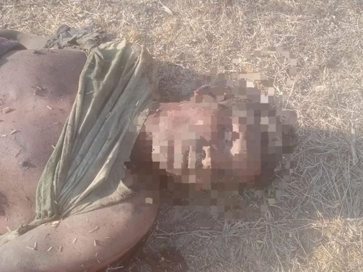 कॉडर्मा में एक क्रशर मशीन में कटने के बाद युवक की मृत्यु हो गई Rasirada में मेंthurrair मशीन मशीन r कटक कटक युवक युवक की की की की की की की