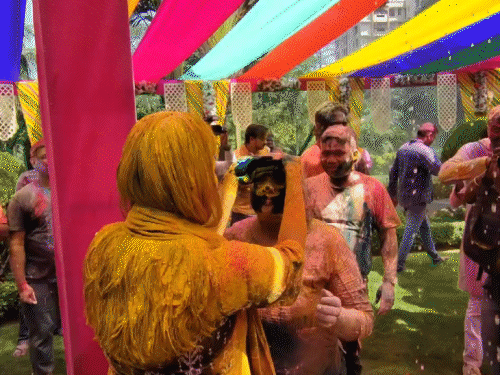 धनबाद में होली के रंग | Vaya में में होली के के riंग