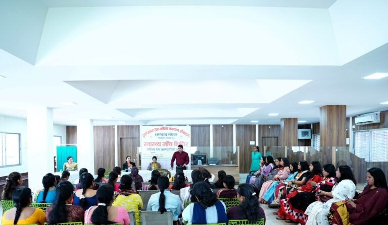 मंडल रेल प्रबंधक कार्यालय परिसर में स्वास्थ्य जांच शिविर का आयोजन |