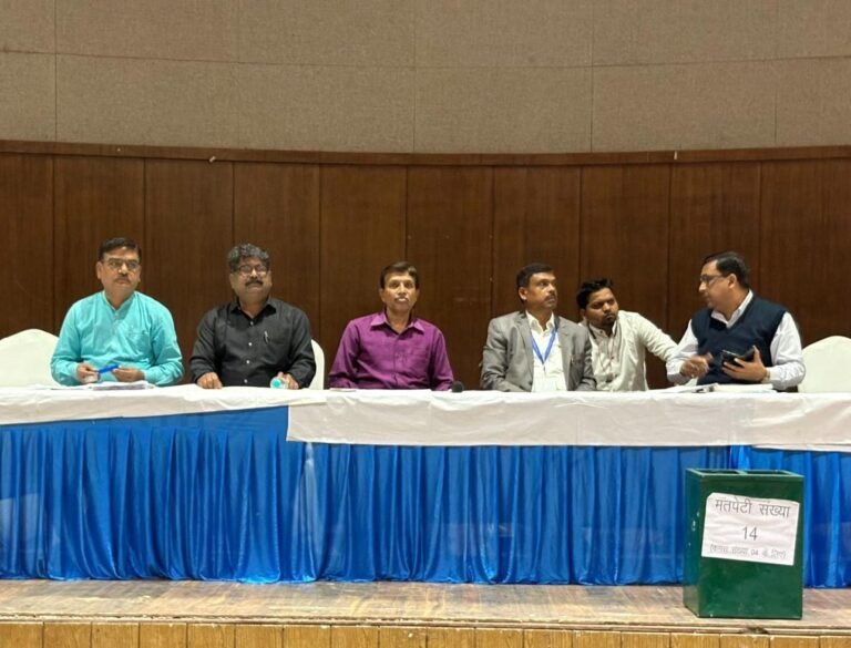 स्वच्छ व पारदर्शी तरीके से संपन्न कराएं मतदान – सामान्य प्रेक्षक