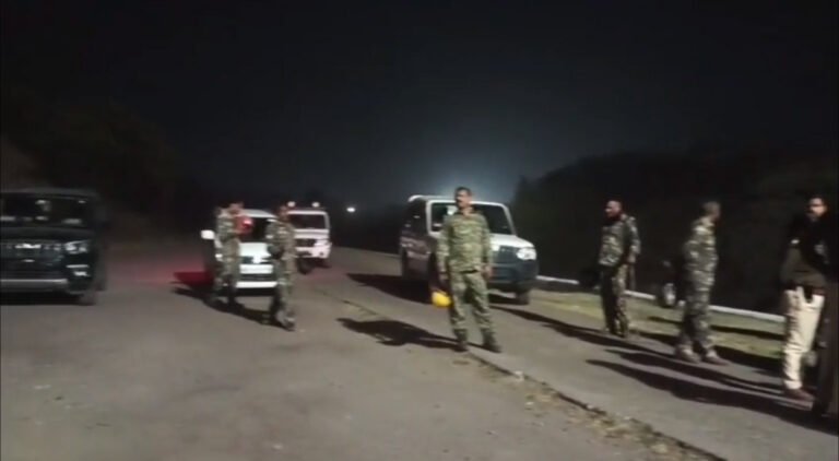 शराब पीने के दौरान शुरू हुआ झगड़ा, पथराव में हुआ तब्दील, एसआई घायल।