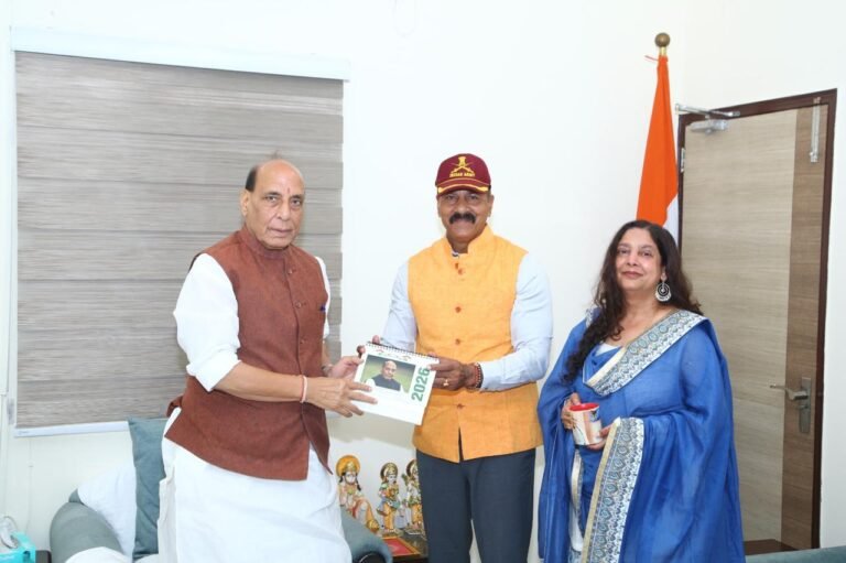 माननीय रक्षा मंत्री Shri Rajnath Singh से कर्नल जे.के. सिंह की शिष्टाचार भेंट