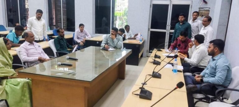 मुख्य सचिव ने एसएनएमएमसीएच का किया निरीक्षण