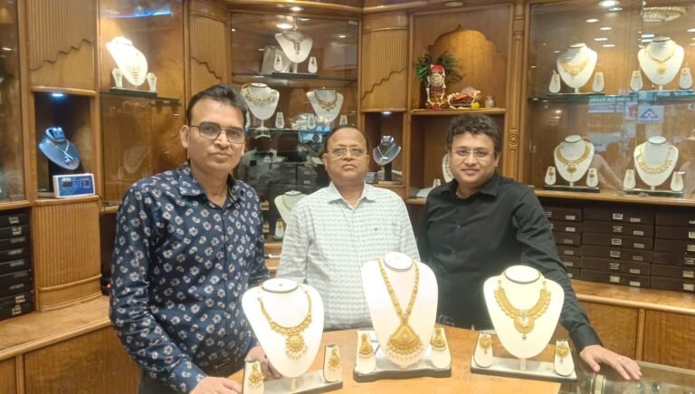 चेतन आर्नामेंट्स में 13 से 15 अप्रैल तक अक्षय तृतीया के उपलक्ष्य में धमाका ऑफर की घोषणा