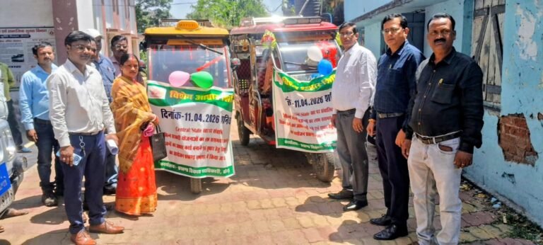 विशेष शिविर में 52 दिव्यांग जनों का आधार कार्ड के लिए हुआ एनरोलमेंट