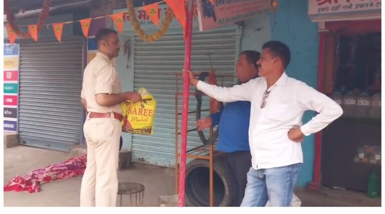 तेलीपाड़ा में दुकान के बाहर मिला व्यक्ति का शव, इलाके में मची सनसनी