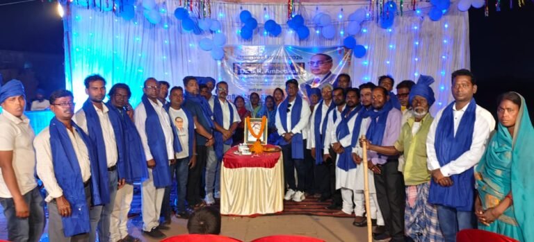 हाड़ी जाति समाज सुधार समिति ने केक काटकर मनाया डॉ. अंबेडकर की 135वीं जयंती।