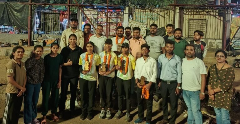 राज्य व राष्ट्रीय स्तर के खिलाड़ियों का भव्य सम्मान