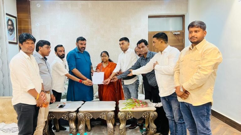 भाजपा ओबीसी मोर्चा ने राष्ट्रीय पिछड़ा वर्ग आयोग को सौंपा ज्ञापन