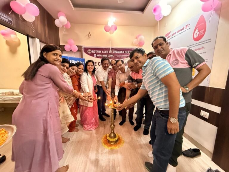 रोटरी क्लब धनबाद सेंट्रल ने लगाया निशुल्क सर्वाइकल कैंसर टीकाकरण शिविर