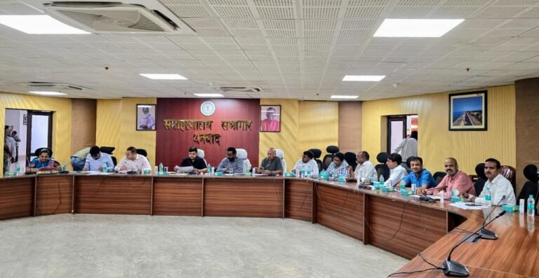 जांच पड़ताल करके योग्य बालिकाओं का आवासीय विद्यालयों में करें नामांकन – उपायुक्त