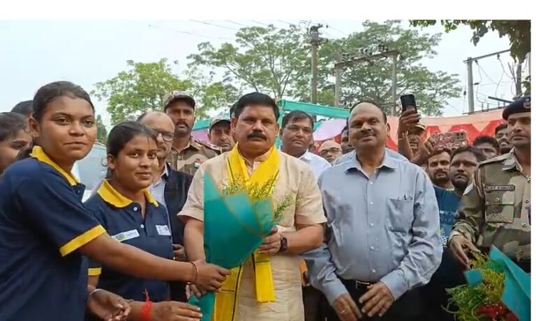 झारखंड सरकार के सहयोग बिना विस्थापन समस्या का समाधान नहीं : सतीश चंद्र दुबे
