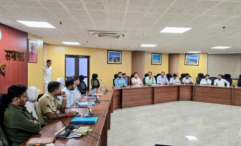 पेट्रोल – डीजल की सप्लाई में नहीं है कोई कमी