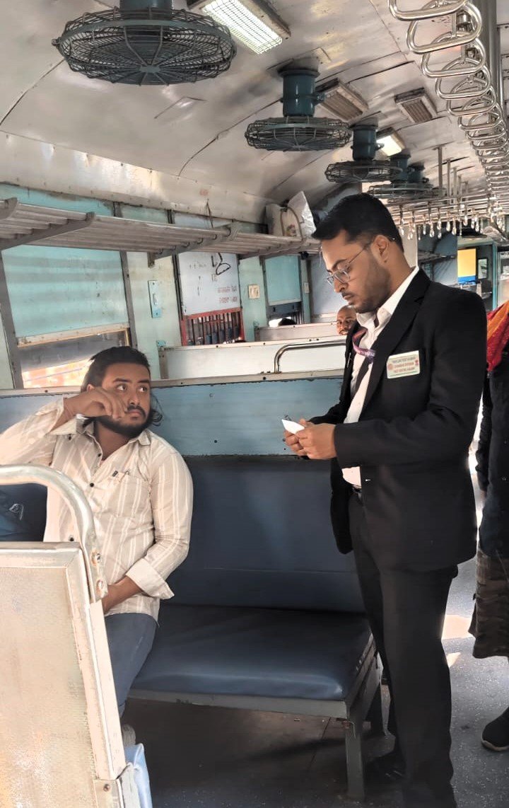 धनबाद मंडल में चलाया गया मेगा टिकट चेकिंग अभियान |