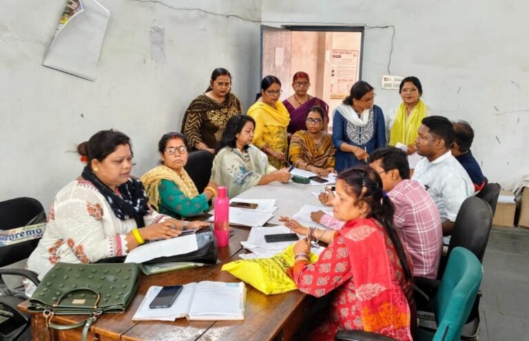 आंगनबाड़ी केंद्रों में बिजली कनेक्शन के लिए विद्युत अभियंताओं के साथ बैठक संपन्न