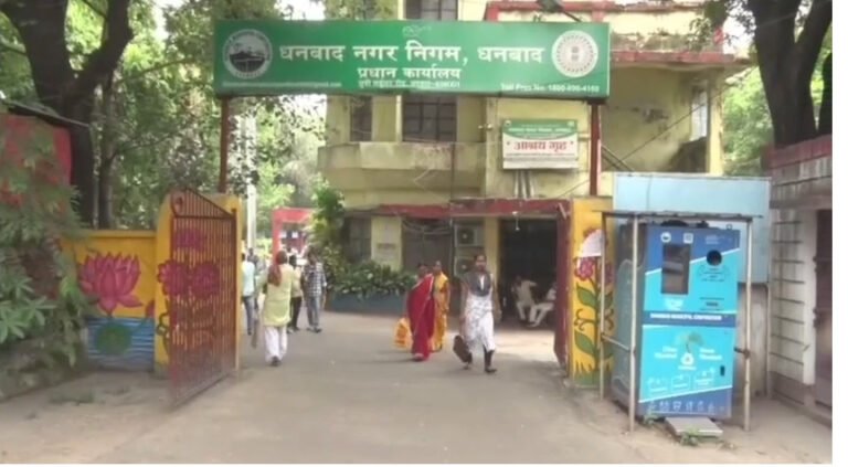 बिना नक्शे के बना “गोल्डेन वेडिंग पैलेस” अब होगा ध्वस्त, निगम ने दिया 15 दिन का अल्टीमेटम