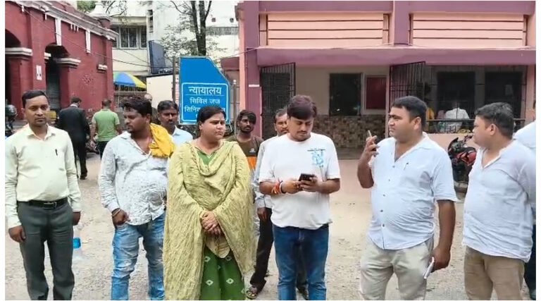 जिला परिषद सदस्य स्वाति कुमारी तथा अन्य को मिला जमानत ।