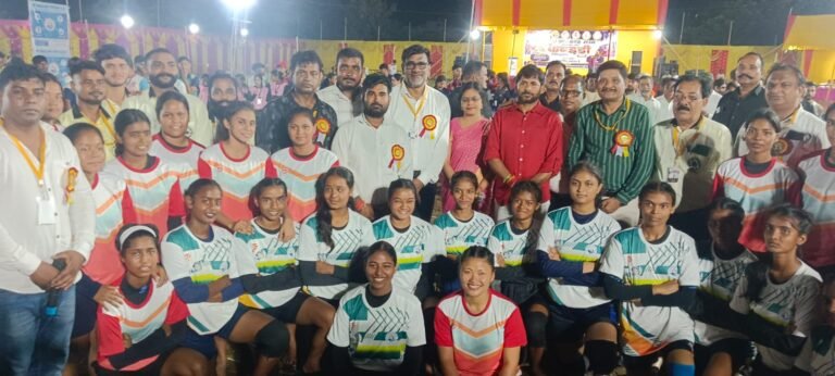 धनबाद जिला कबड्डी व झारखंड राज्य कबड्डी संघ ने 13वी झारखंड राज्य सीनियर महिला पुरूष कबड्डी प्रतियोगिता का किया आयोजन