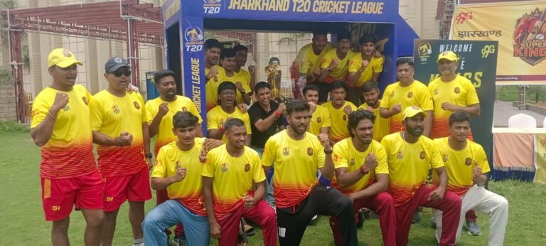 99 ग्रुप की टीम कोयलांचल सुपर किंग्स के खिलाड़ी क्रिकेट के मैदान में दिखाएंगे अपना दम,