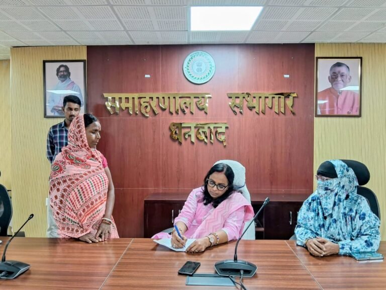 एडीएम लॉ एंड ऑर्डर ने सुनी आमजनों की समस्याएं