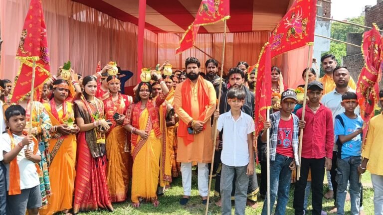 धार्मिक आयोजन समाज को जोड़ते हैं: दिलीप सिंह