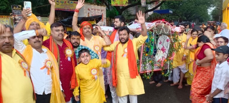 गुरु पूर्णिमा पर कोयला नगर श्री साईं मंदिर से धूमधाम से निकली पालकी यात्रा, भक्तों ने लगाएं जयकारे