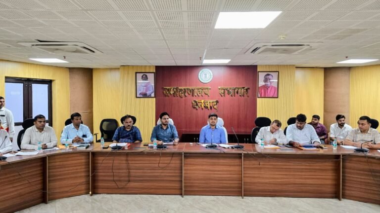 निर्धारित समय सीमा में 100% ईएफ का डिजिटाइजेशन पूरा 5 अगस्त को प्रारूप मतदाता सूची व 7 अक्टूबर को अंतिम मतदाता सूची का प्रकाशन