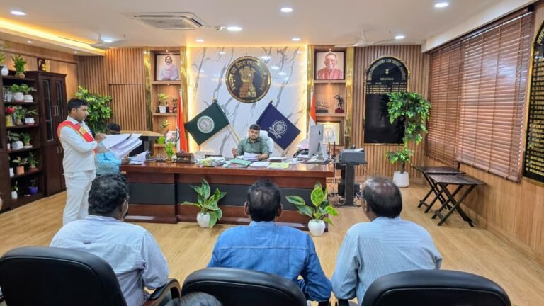 सार्वजनिक नाले का अतिक्रमण कर अवैध निर्माण करने की शिकायत