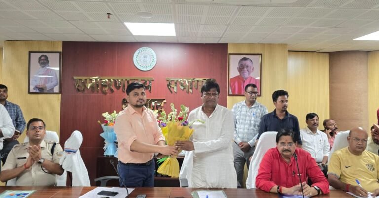 केन्दुआडीह में भू-धंसान एवं गैस रिसाव की रोकथाम के लिए माननीय जनप्रतिनिधियों के साथ डीडीएमए की बैठक संपन्न