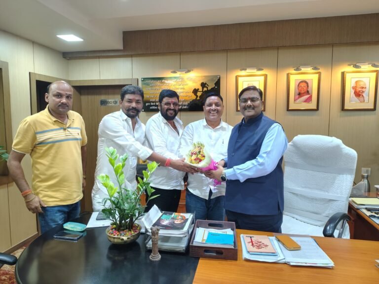 पिंटू कुमार सिंह के नेतृत्व में जदयू प्रतिनिधिमंडल इसीएल के सीएमडी सतीश झा से मिला