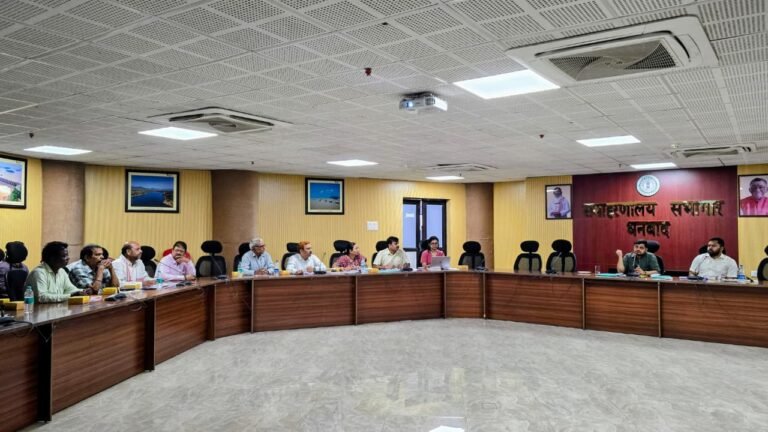 वृहद पैमाने पर मशरूम की खेती के लिए योजना बनाने का निर्देश