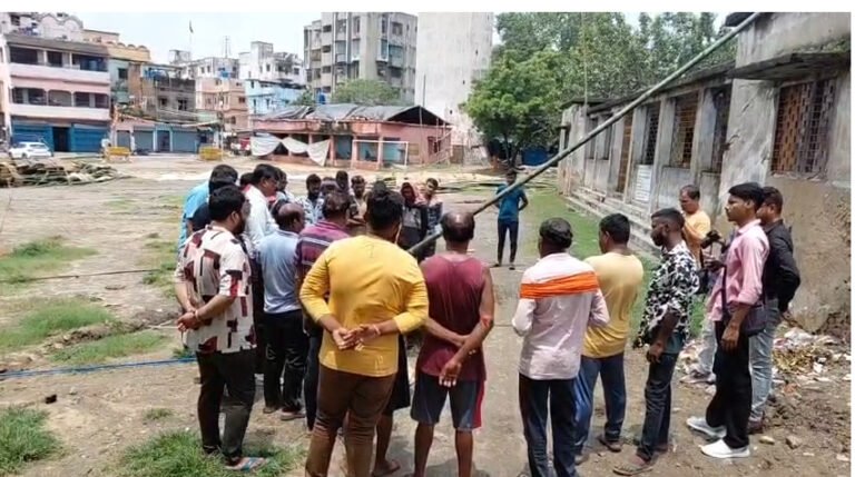 झारखंड मैदान में खूंटी पूजन के साथ दुर्गा पूजा की भव्य तैयारी शुरू,