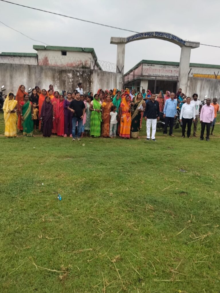तोपचांची में शराबबंदी को लेकर ग्रामीणों ने चलाया जनजागरूकता अभियान
