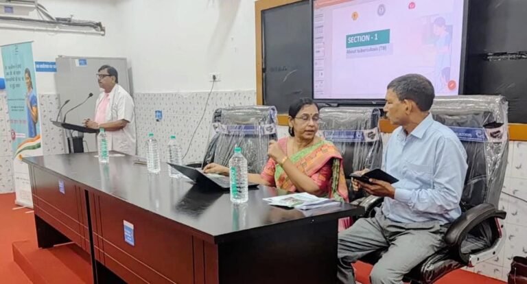 टीबी उन्मूलन को गति देने के लिए स्वास्थ्य कर्मियों का क्षमता संवर्धन प्रशिक्षण आयोजित