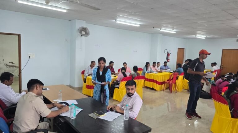 टुण्डी व बलियापुर के होमगार्ड अभ्यर्थियों का मेडिकल व डॉक्यूमेंट वेरिफिकेशन संपन्न