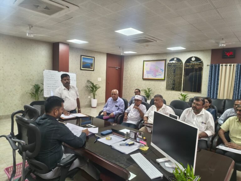 डीडीसी की अध्यक्षता में नेत्रहीन विद्यालय के बेहतर संचालन को लेकर हुई समीक्षा बैठक
